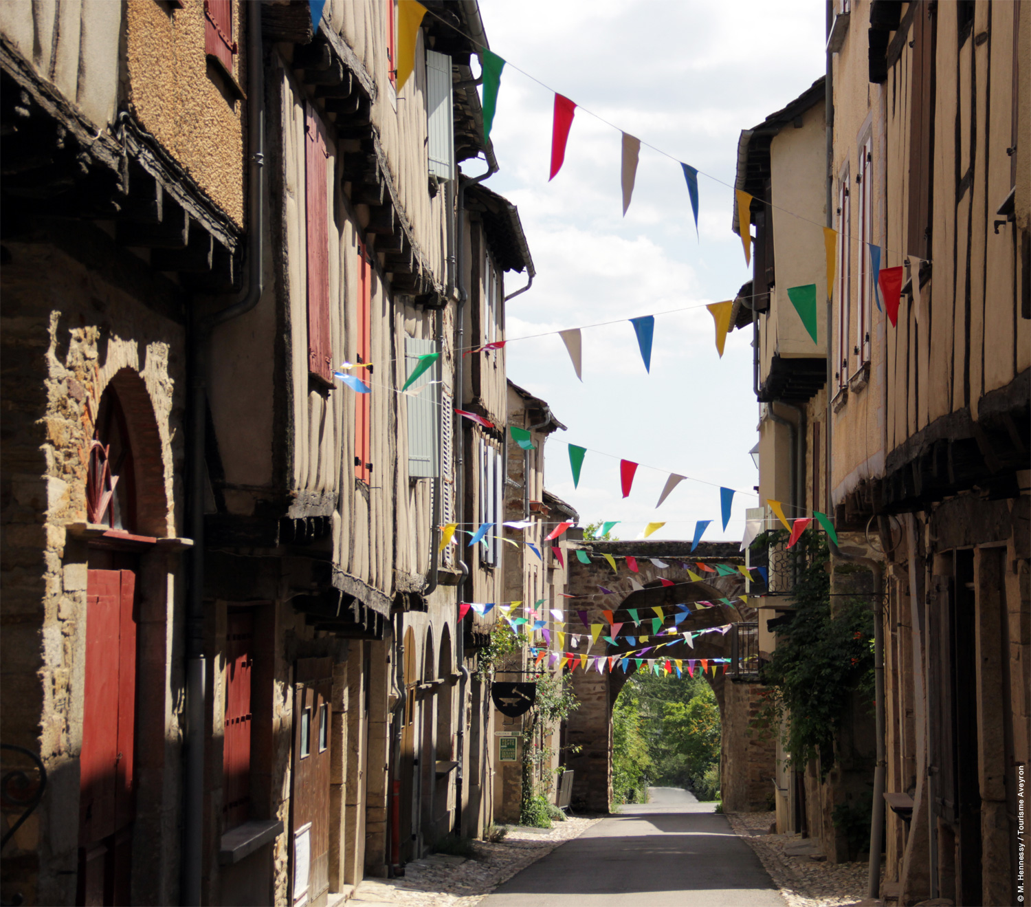 Ruelle de Sauveterre © M. Hennessy Tourisme Aveyron