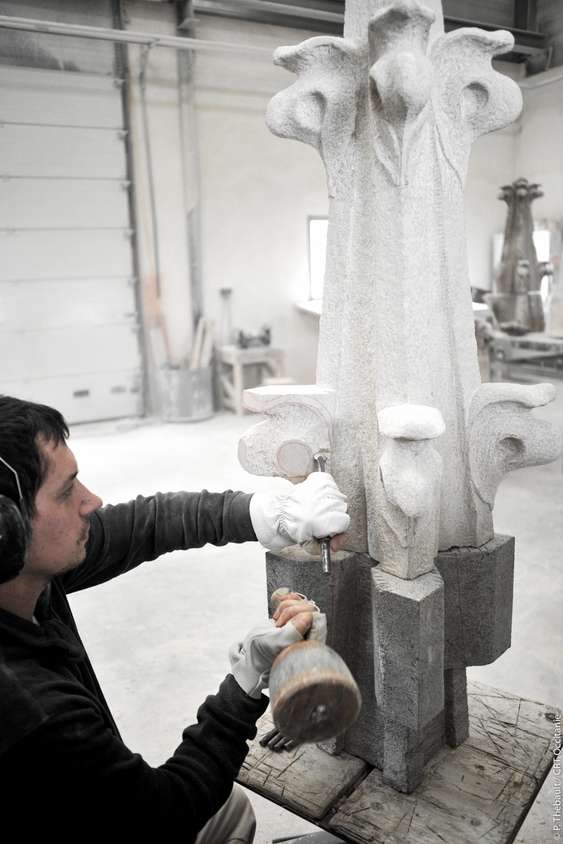 Travail de la pierre, restauration de la cathédrale de Rodez, Aveyron