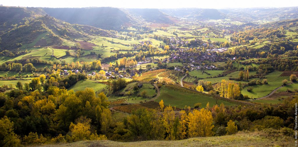 Clairvaux d'Aveyron en automne © A. Arnal